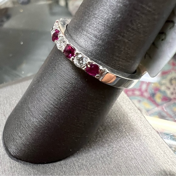 14k White Gold Diamond & Ruby Band Ring - Picture 4 of 8